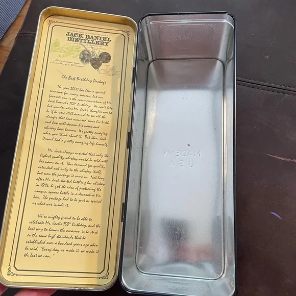 Jack Daniel’s Tin- VGUC - Picture 8 of 8